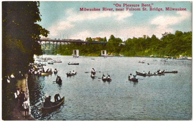 Canoes crowd the Milwaukee River at Gordon Park